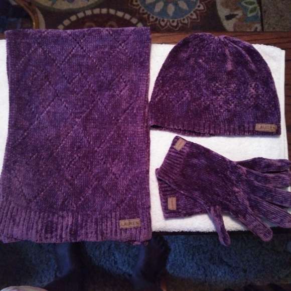 Lauren Ralph Lauren Accessories - Lauren Ralph Lauren Scarf Hat & Gloves Set
